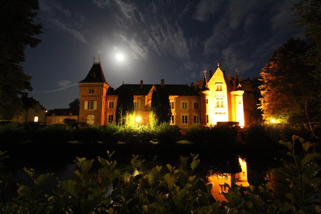 穆伊城堡酒店 圣欧班堡 外观 照片